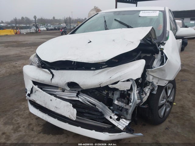 Toyota Prius Three 2016 JTDKARFU3G3022037 Image 6