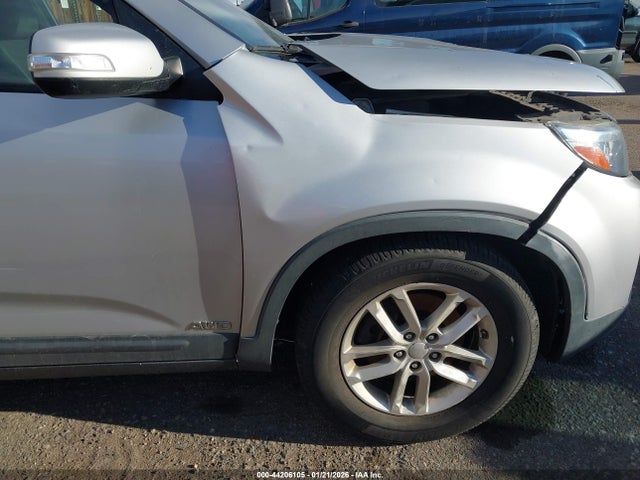 2014 Kia Sorento Lx მანქანა იყიდება აუქციონზე, vin: 5XYKTCA68EG496865, აუქციონის ნომერი: 44206105