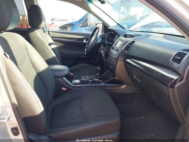 2014 Kia Sorento Lx მანქანა იყიდება აუქციონზე, vin: 5XYKTCA68EG496865, აუქციონის ნომერი: 44206105