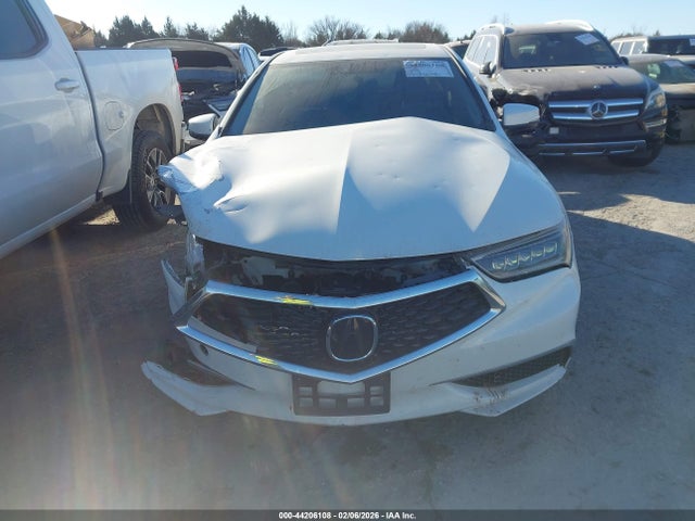 44206108 :رقم المزاد ، 19UUB1F54JA011150 vin ، 2018 Acura Tlx Tech Pkg مزاد بيع