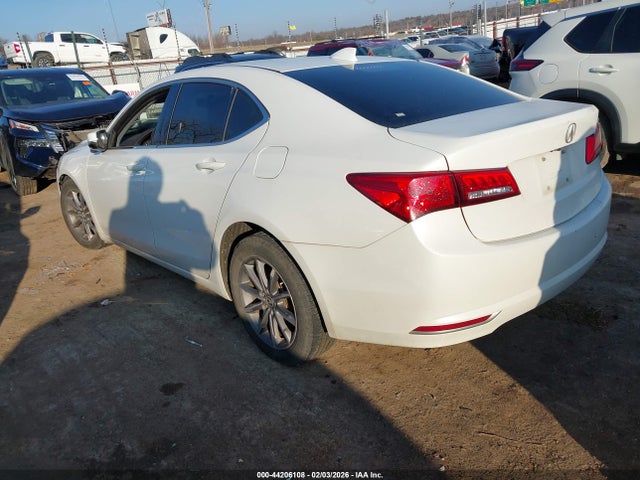 44206108 :رقم المزاد ، 19UUB1F54JA011150 vin ، 2018 Acura Tlx Tech Pkg مزاد بيع