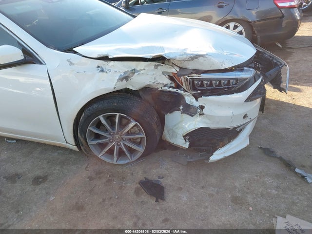 44206108 :رقم المزاد ، 19UUB1F54JA011150 vin ، 2018 Acura Tlx Tech Pkg مزاد بيع