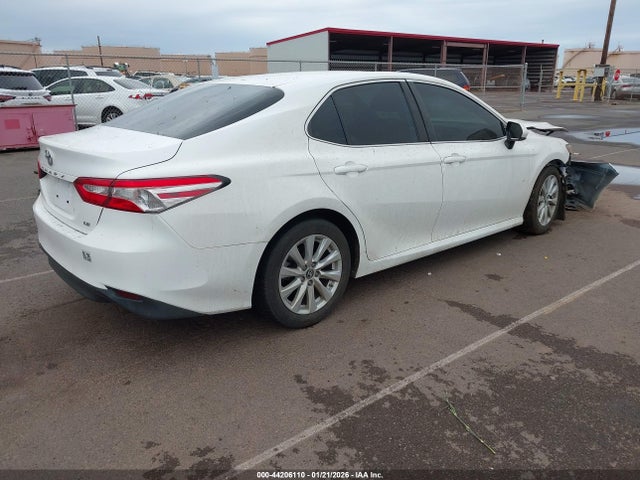 4T1B11HK6KU182957 Toyota CAMRY LE
