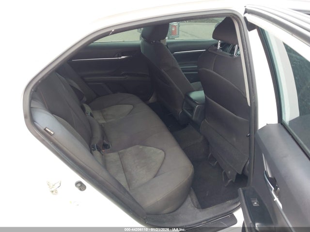 4T1B11HK6KU182957 Toyota CAMRY LE
