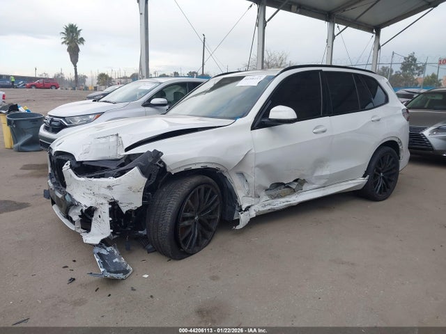2024 BMW X5 5UX23EU06R9V70874 Photo 1