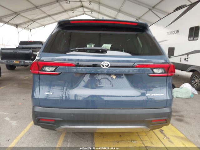 Toyota Grand Highlander Platinum 2024 5TDAAAB58RS066340 Image 17