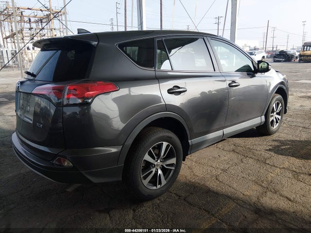 Toyota Rav4 Xle 2018 2T3WFREV5JW412476 Image 4