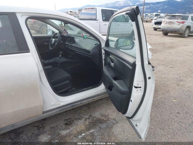 2025 HONDA HR-V 3CZRZ2H3XSM700206 Photo 4