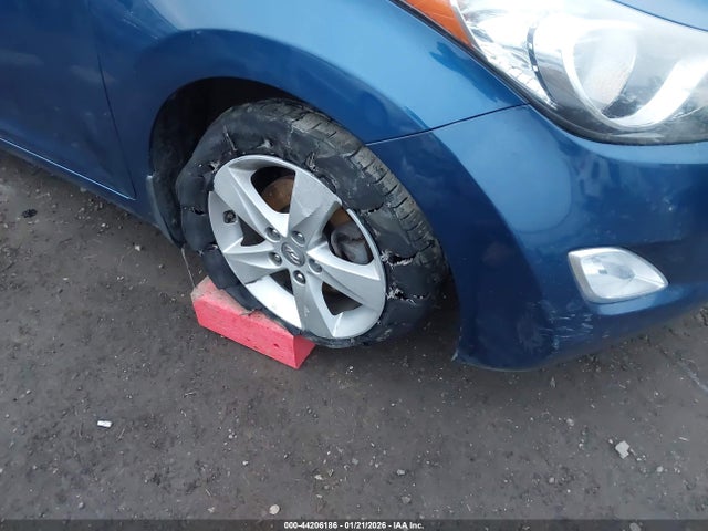44206186 :رقم المزاد ، KMHDH4AE3DU976652 vin ، 2013 Hyundai Elantra Gls مزاد بيع