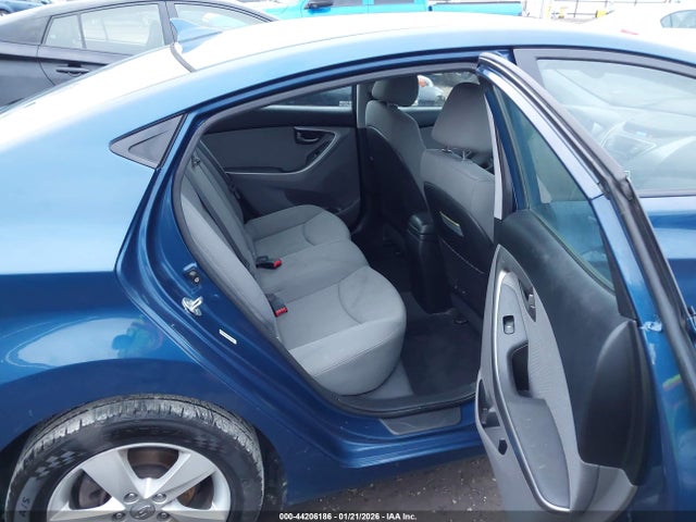 44206186 :رقم المزاد ، KMHDH4AE3DU976652 vin ، 2013 Hyundai Elantra Gls مزاد بيع