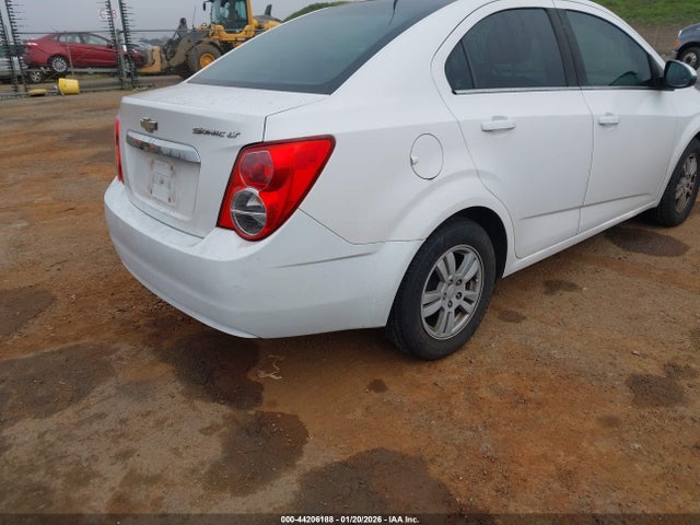 1G1JC5SH0E4203779 Chevrolet Sonic Lt Auto