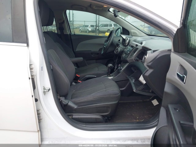1G1JC5SH0E4203779 Chevrolet Sonic Lt Auto