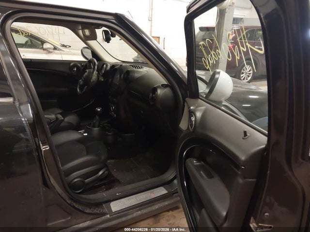 2013 MINI COUNTRYMAN WMWZC5C50DWM15998 Photo 4