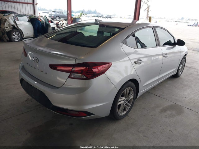 KMHD84LF3KU855106 Hyundai ELANTRA SEL