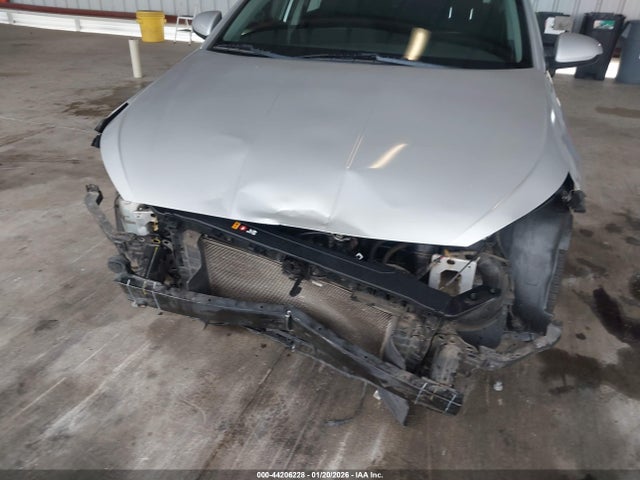 KMHD84LF3KU855106 Hyundai ELANTRA SEL