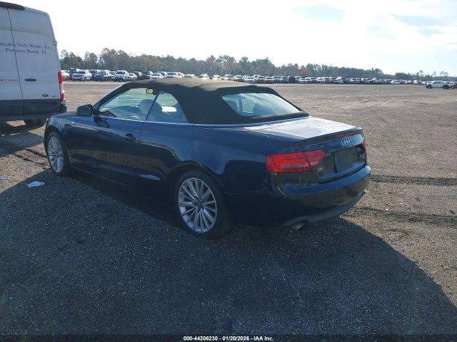 2011 AUDI A5 WAULFAFH0BN007158 Photo 2