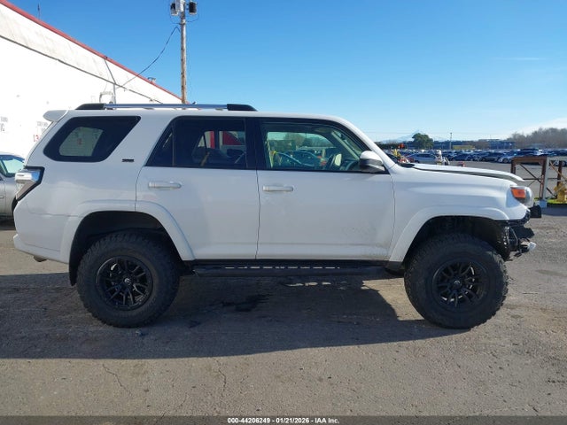 Toyota 4RUNNER SR5 2021 JTEMU5JR9M5964858 Image 14