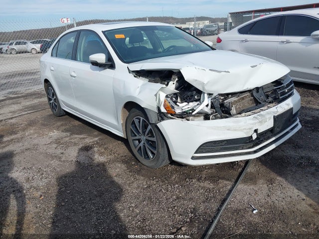 44206256 :رقم المزاد ، 3VWDB7AJ2JM234471 vin ، 2018 Volkswagen Jetta 1.4t Se/1.4t Wolfsburg Edition مزاد بيع