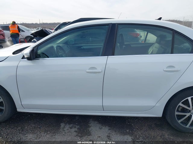 Продажа на аукционе авто 2018 Volkswagen Jetta 1.4t Se/1.4t Wolfsburg Edition, vin: 3VWDB7AJ2JM234471, номер лота: 44206256