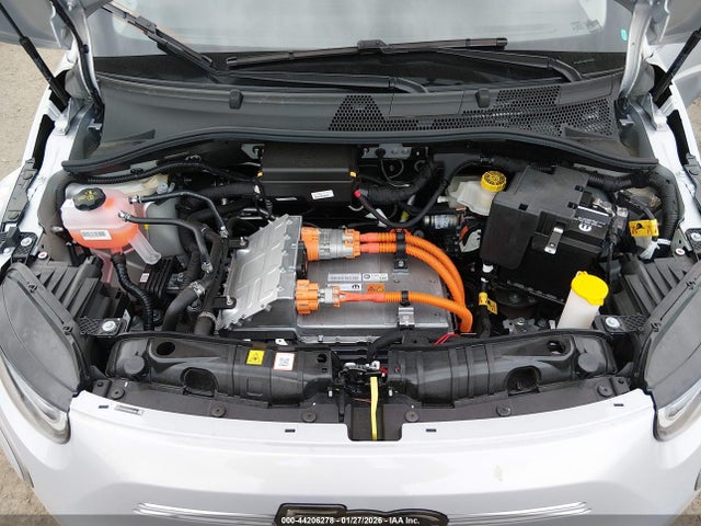 2024 FIAT 500E ZFAFFAC40RX227553 Photo 9