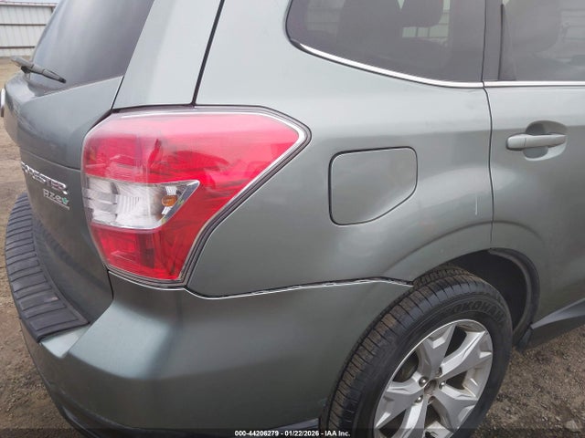 Subaru Forester 2.5i Touring 2014 JF2SJAPC2EH528385 Image 18