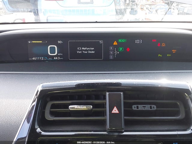 JTDKBRFUXJ3057596 Toyota Prius Two