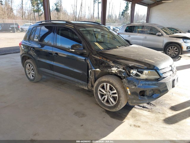 2016 VOLKSWAGEN TIGUAN WVGBV7AX8GW066216