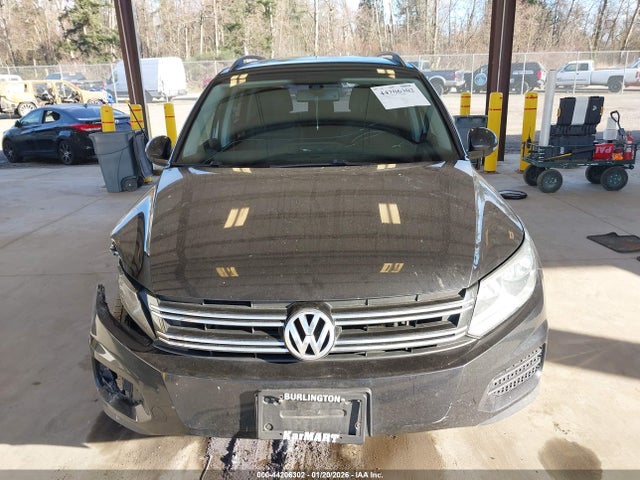 WVGBV7AX8GW066216 Volkswagen TIGUAN S
