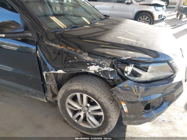 2016 VOLKSWAGEN TIGUAN WVGBV7AX8GW066216 Photo 5