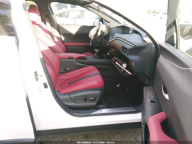 Продажа на аукционе авто 2019 Lexus Ux 200 F Sport, vin: JTHY3JBH2K2005483, номер лота: 44206334