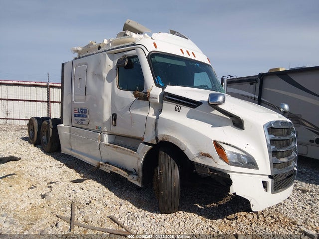 Продажа на аукционе авто 2022 Freightliner New Cascadia 126, vin: 3AKJHHDR3NSNC6187, номер лота: 44206352