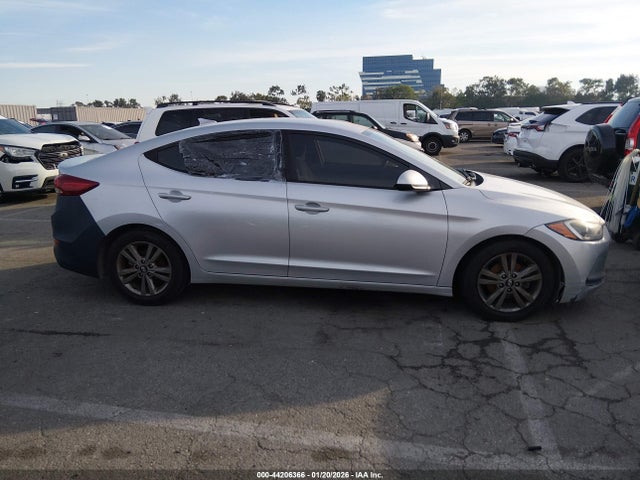Hyundai ELANTRA SEL 2018 5NPD84LF6JH267830 Image 13
