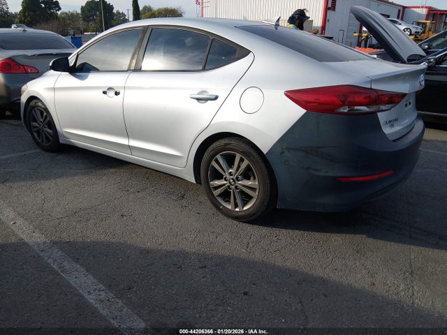 Hyundai ELANTRA SEL 2018 5NPD84LF6JH267830 Image 3