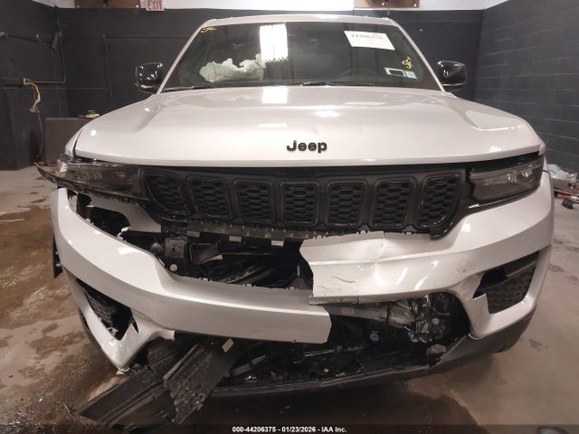 2025 Jeep Grand Cherokee Altitude X 4x4 მანქანა იყიდება აუქციონზე, vin: 1C4RJHAG0S8764532, აუქციონის ნომერი: 44206375
