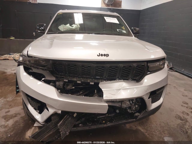 2025 Jeep Grand Cherokee Altitude X 4x4 მანქანა იყიდება აუქციონზე, vin: 1C4RJHAG0S8764532, აუქციონის ნომერი: 44206375