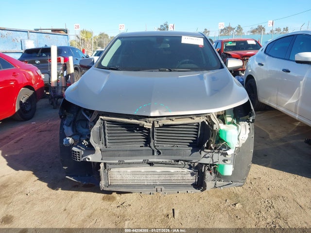 3GNAXKEV9KS578360 Chevrolet EQUINOX LT