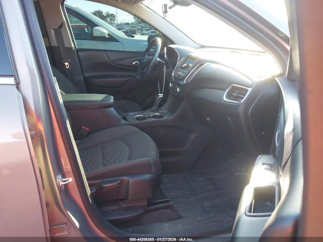 3GNAXKEV9KS578360 Chevrolet EQUINOX LT