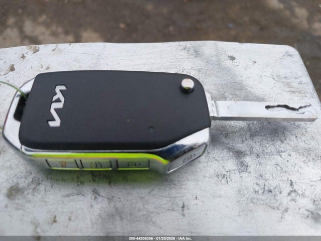 3KPF24AD6RE758913 KIA Forte Lxs