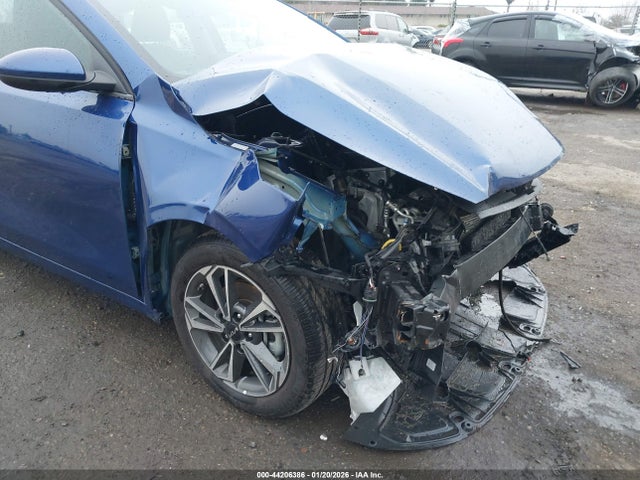 3KPF24AD6RE758913 KIA Forte Lxs