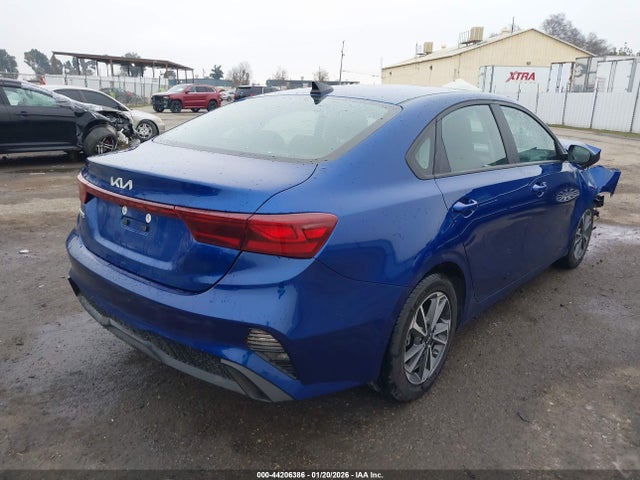 3KPF24AD6RE758913 KIA Forte Lxs