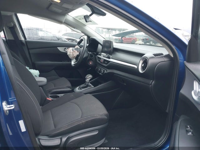 3KPF24AD6RE758913 KIA Forte Lxs