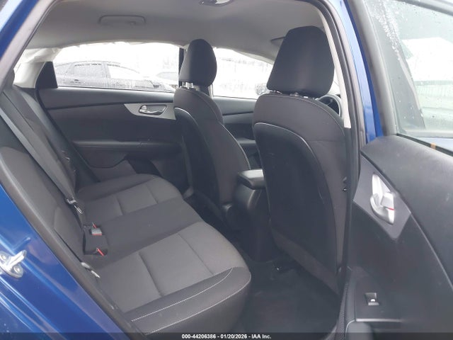 3KPF24AD6RE758913 KIA Forte Lxs