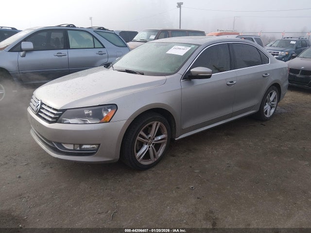 2014 VOLKSWAGEN PASSAT 1VWCN7A31EC013469 Photo 1
