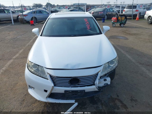 44206485 :رقم المزاد ، JTHBK1GG7D2065609 vin ، 2013 Lexus Es 350 مزاد بيع