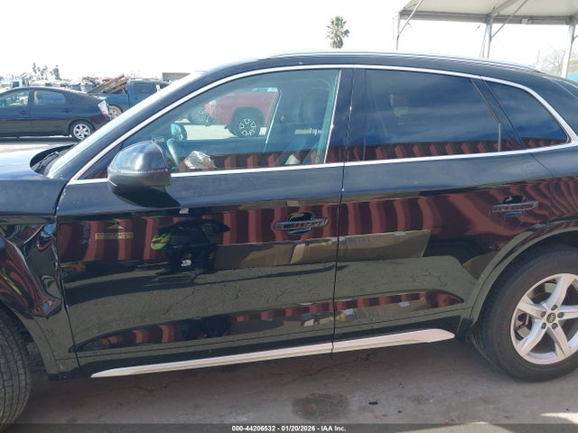 WA1AAAFY8M2108214 Audi Q5 Premium 45 Tfsi Quattro S Tronic