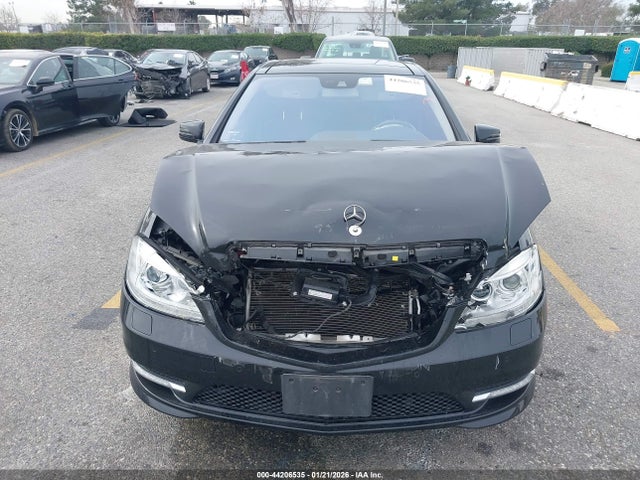 44206535 :رقم المزاد ، WDDNG7DB1DA525967 vin ، 2013 Mercedes-benz S 550 مزاد بيع