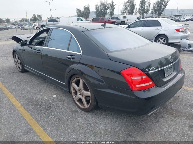 2013 MERCEDES-BENZ S 550 WDDNG7DB1DA525967 Photo 2