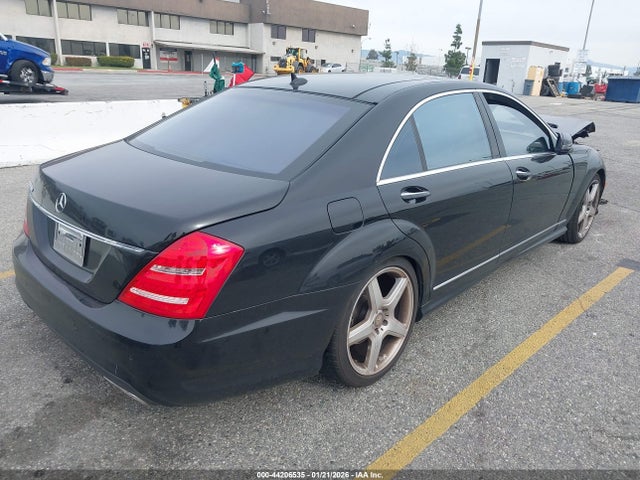 2013 MERCEDES-BENZ S 550 WDDNG7DB1DA525967 Photo 3