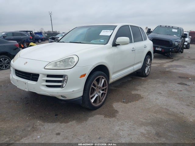 2010 PORSCHE CAYENNE WP1AA2AP9ALA06435 Photo 1