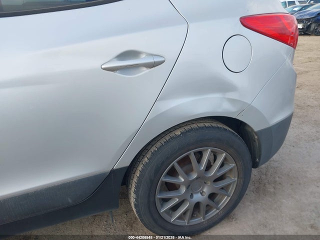 KM8JU3AG9EU930531 Hyundai TUCSON SE